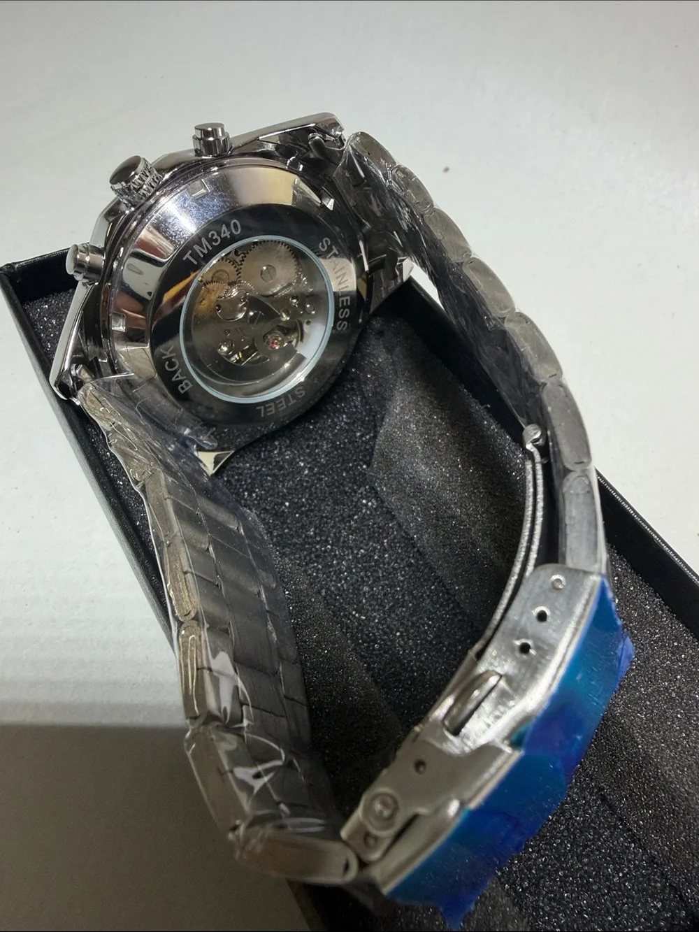 Unbranded stylish silver